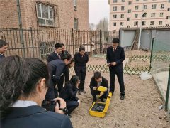 檢察機(jī)關(guān)采購?fù)寥乐亟饘贆z測儀器設(shè)備并進(jìn)行培訓(xùn)